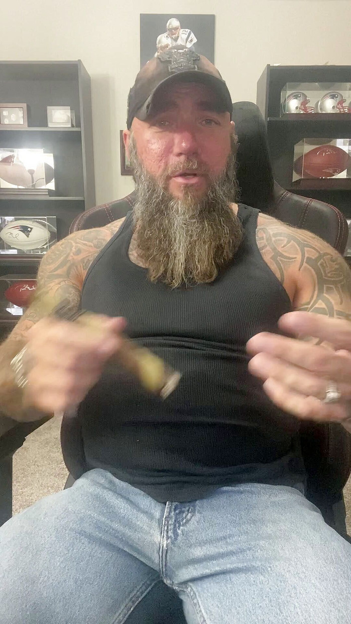 MasculineJason - Jason Collins: 익스트림 오쟁이 진 남편, 핑거링, 번식