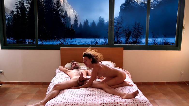 Magia Rosa: Leidenschaftliches paar im bett. Finde das ein 17.00-