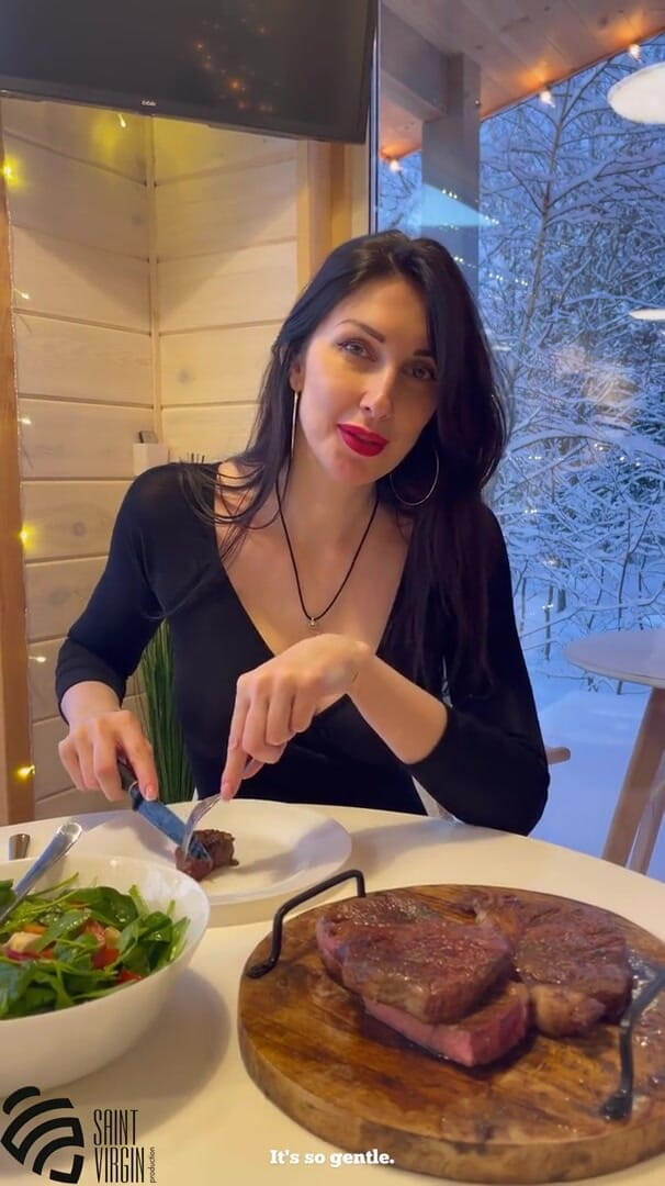 LizaVirgin: Tôi mời mẹ kế của tôi đến một nhà hàng và được...