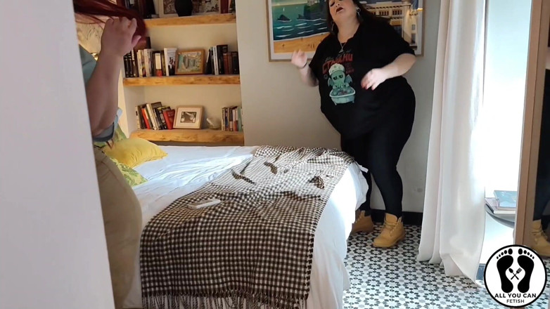 All You Can Fetish: BBW Trying on Haul Lingerie Ends in an Amazing Threesome