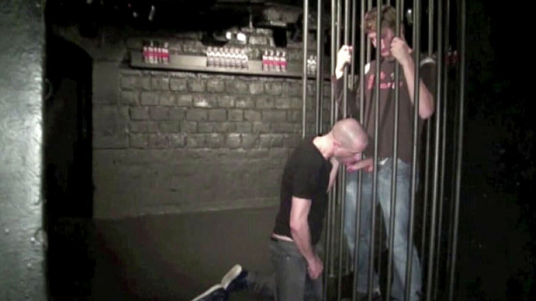 Discret Cruising sex: Tony трахнул Kameron во время круиза