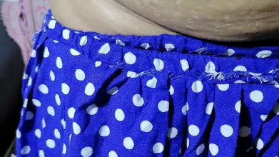 Miya White: La actriz india de Bollywood Miya White mostrando su coño...