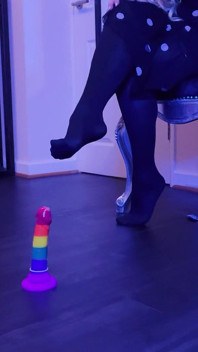 Femdom cudný otrok anální ponížení