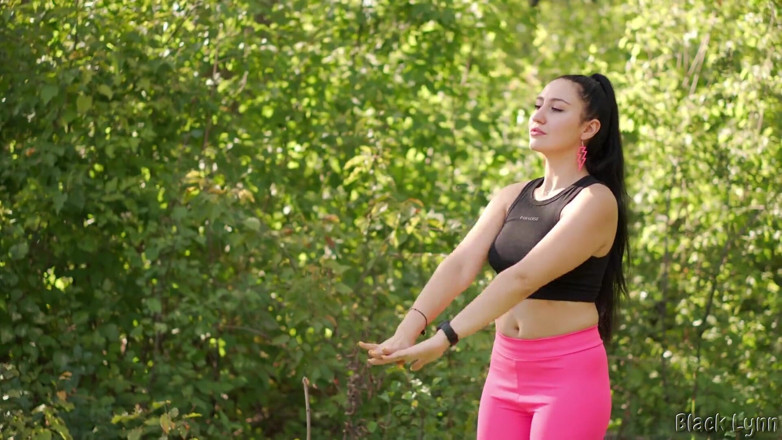 YSP Studio: Outdoor Yoga PAWG Girl Made Me Fuck Her