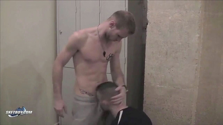 Sketboy: Plavba v šatně