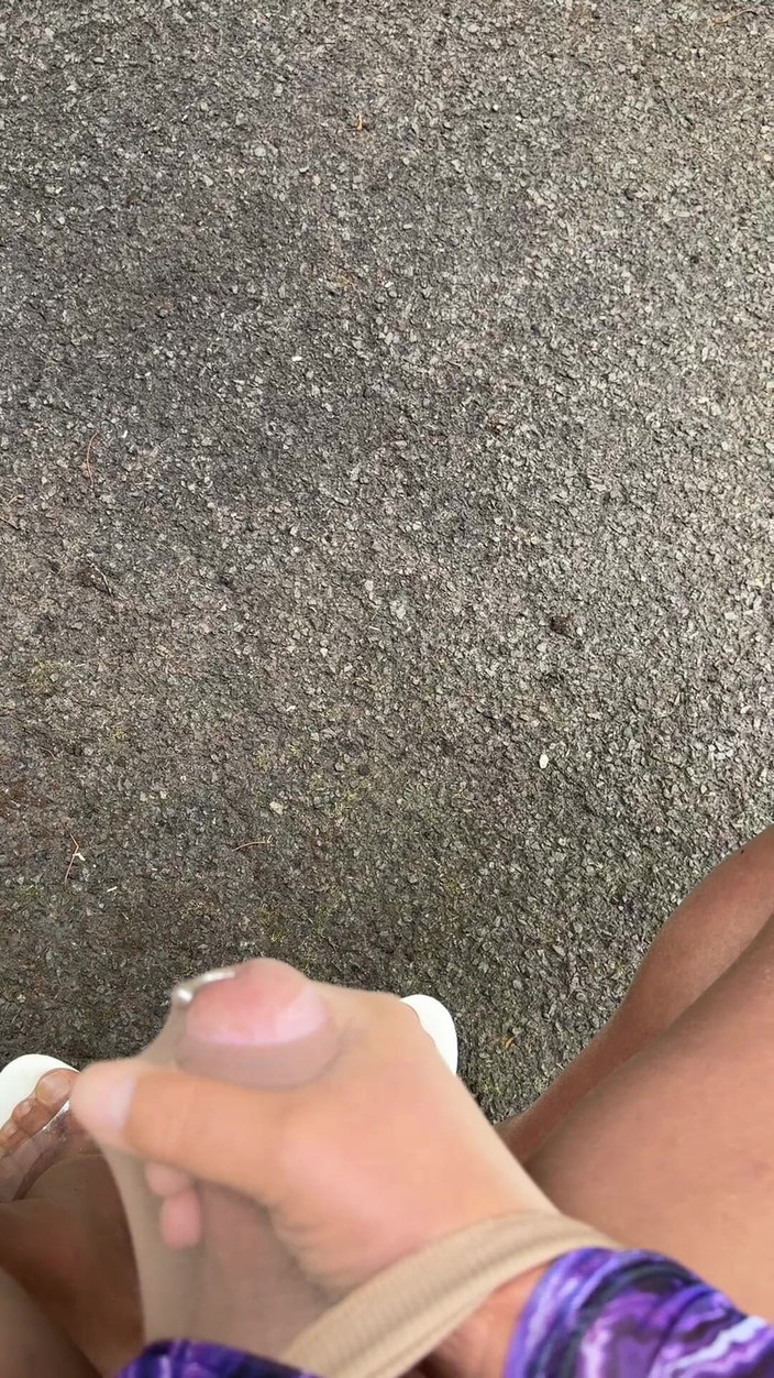 Kellycd2022: Sexy travestiet Kellycd2022 in paarse bodysuit panty en hakken