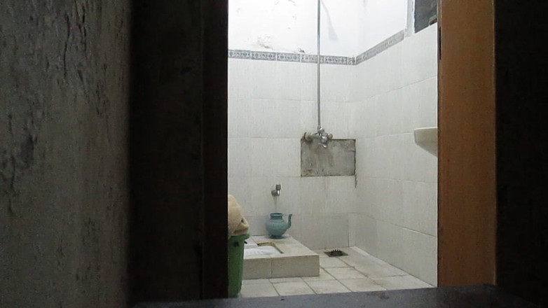 Desi Couple Sunny & Sonia: Chuveiro com esposa paquistanesa em um romance no banheiro a...