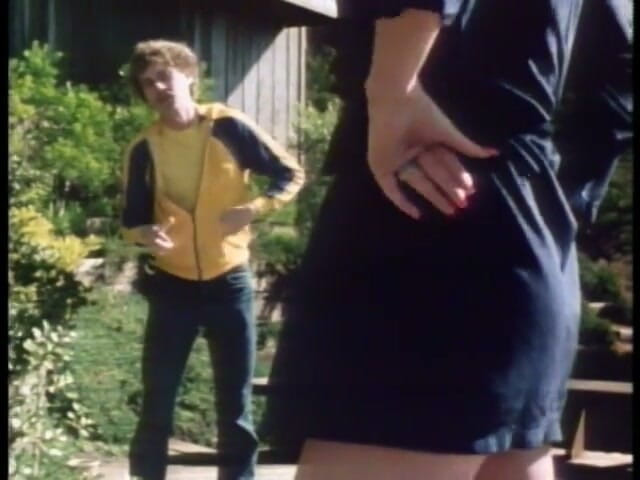 Old Good Porn: Randy chupando polla puta en trio consigue follada después de...