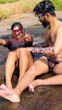 Chhoti Wali Sali Ko Jungle Me Le Ja Kr Pani K Andar Chudai Kiya