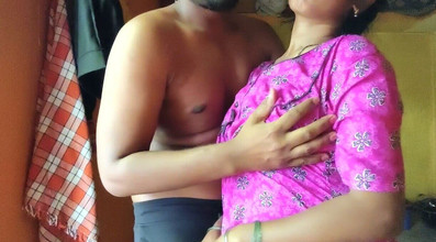 Premi pooja: Indian Desi Bhabhi Beautiful Boobs Sucking Young Boy - Hot Bhabhi...