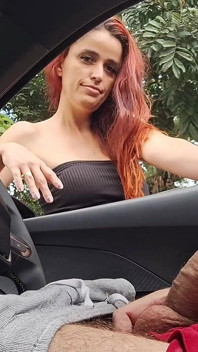 Ukázal jsem krásné zrzce svůj tvrdý penis!