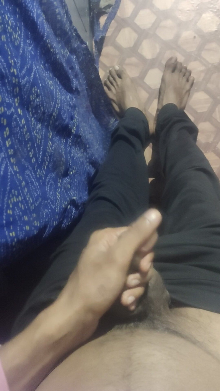 Gigolo Tv: Îmi sacrific penisul pentru tinerețea ta