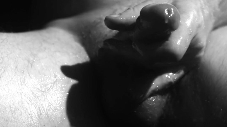 Kane Santiago: Close-up olieachtige masturbatie en klaarkomen