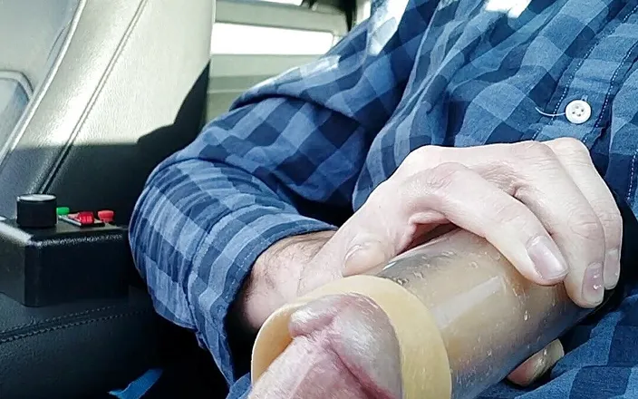 Big Daddy Dommmm: Sex machine making cum fly out like a blender, part 1