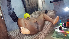 Nasty queen: besar memusingkan saya terbalik di sofa