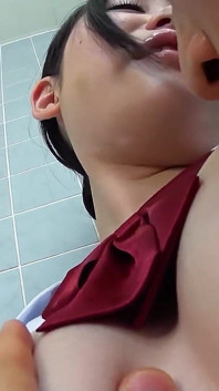 Remaja Asia kecil molek dikongkek sepanjang hari dengan final creampie mendalam dalam jav lucah tanpa ditapis