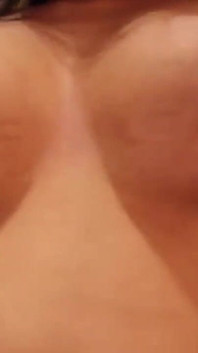 Cute booty Pinay pounded by big cock foreigner