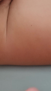 Marido Com Tesão Dando a Sua Esposa Banho De Porra - Close-up Da Buceta