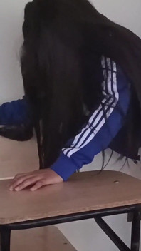 Dit Doen Echte Vrienden Als Het Klaslokaal Leeg Is. (deel 1)