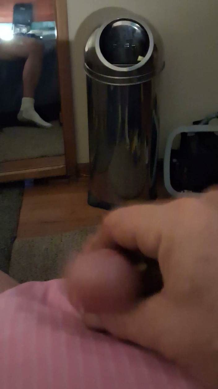 Pantygee: Sikanie i sperma w majtkach
