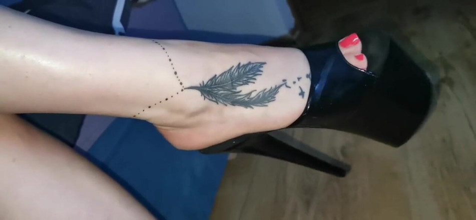 BadCat: Güzel siyah topuklu ayakkabılar