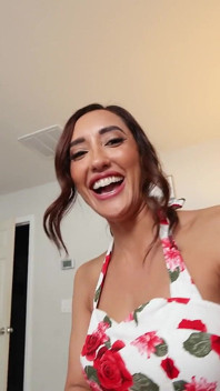 गलती से मेरी सौतेली मम्मी को छुआ - chloe Amour