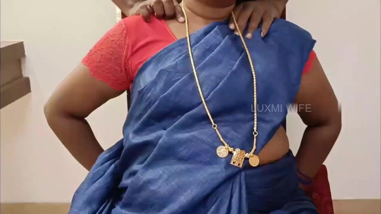 Luxmi Wife: Fucking自分の叔母にSaree Aththai / Bua - 字幕