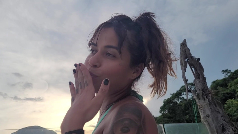 Srta XXX: Brasilianische Füße sind die besten! Sei dankbar, dass du sie...