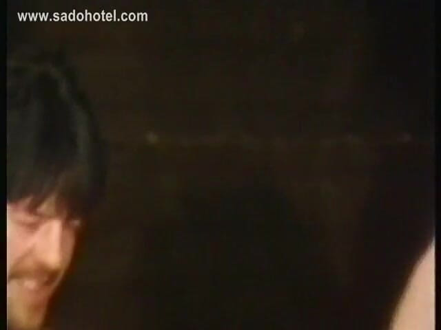 Dark room of slave seks: Dominatrix del dolor de la serie 005.