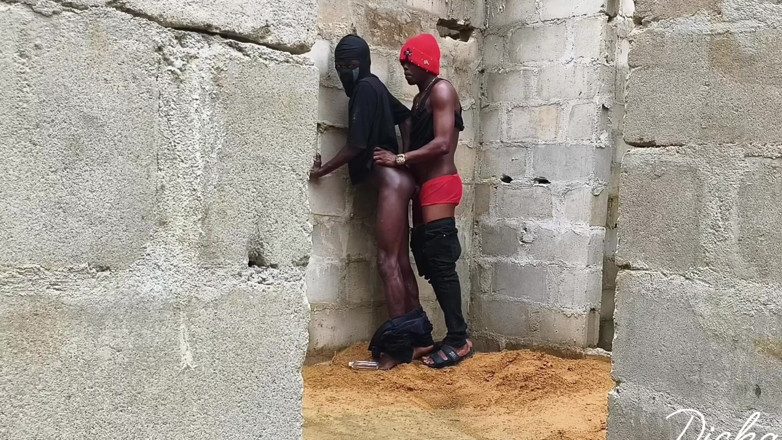 Dickass3x: La vita sottile ebano è stata sfondata sul muro di un...