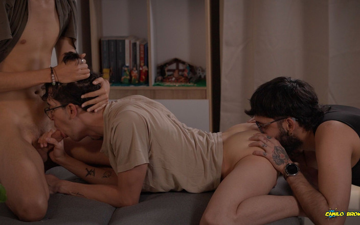 Camilo Brown: Bez siodełka hodowla trójkąt Camilo Brown i Magic C wypełniając...