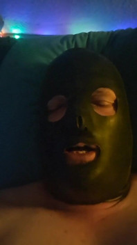 Schwanzspiele in Latex