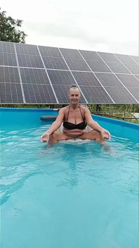 Lukerya si ibu rumah tangga yang hot