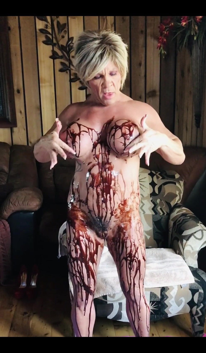 Musclemama4u: Chocolate Covered MILF Do You Like Chocolate? Wanna Lick?