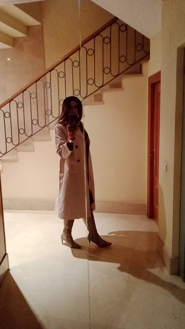 Tatiana Zorrita: बाहर आ रहा है 3