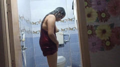 Telugu Couple: 印度哥在酒店浴室里做爱后洗澡