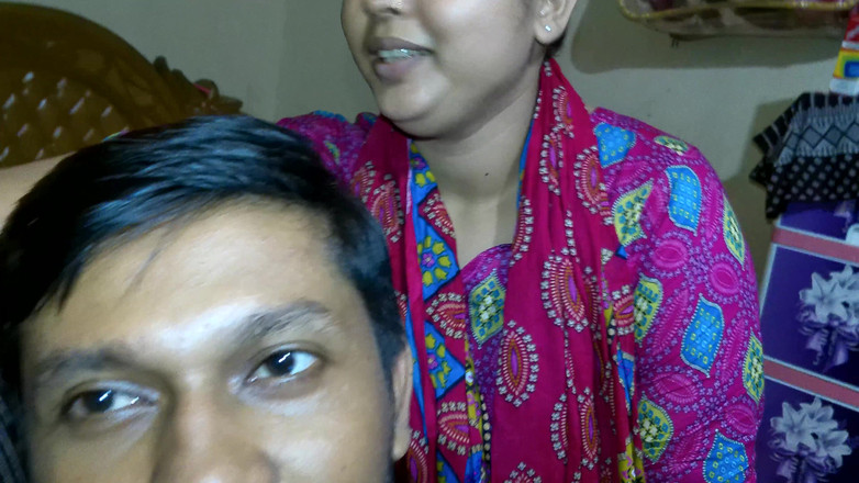Desivideo: デジ既婚ハスバンド妻夜の新婚旅行家の部屋Desivideobd