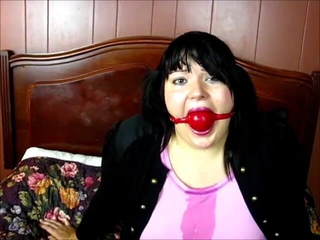 Selfgags classic: Stiefmoeders balprop deed me kwijlen over mezelf!