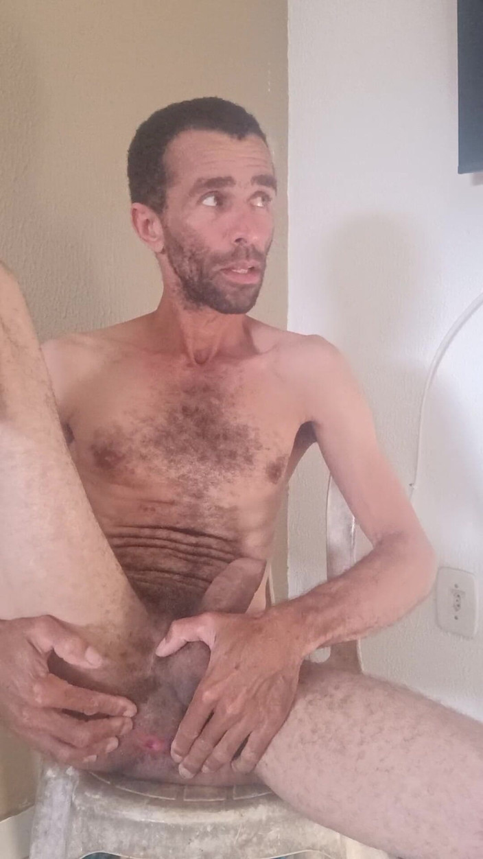 osmar1221: Komm, probier meinen harten penis in dir?