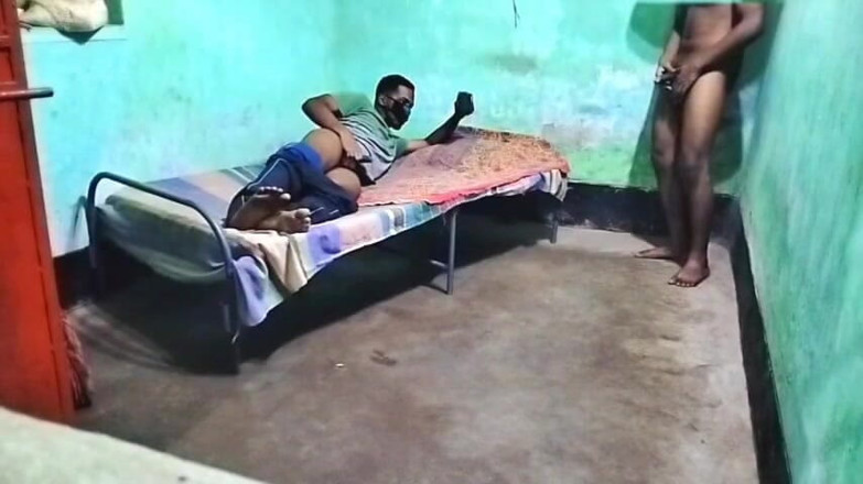 Desi Tits: Nadrobić bro kamera internetowa sama gejowskie porno