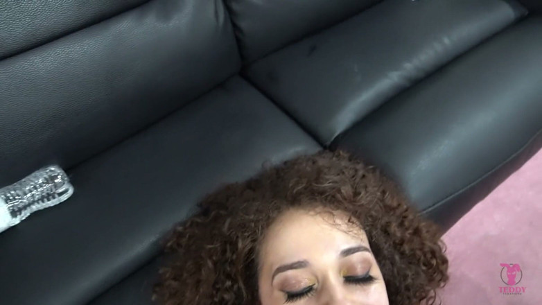 Teddy Tarantino: Ebony Teen - Willow Ryder Juicy Ass - Gets Picked up at...