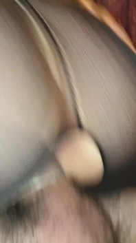 Mulheres misteriosas com macacão de nylon completo Encasement