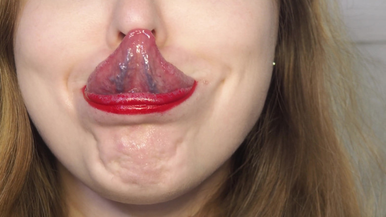 BustyVic: Que feriez-vous à ma bouche