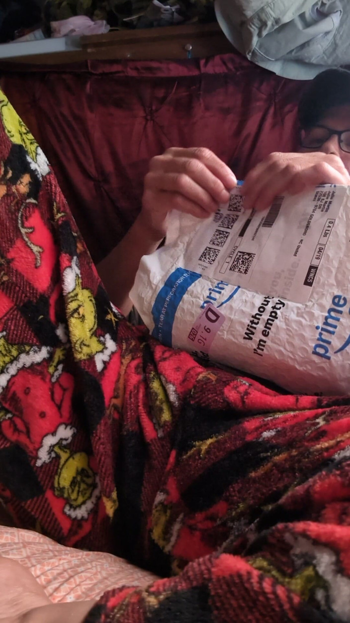 Jamponie Sexy Hot Milf: Two Gifts to Unbox