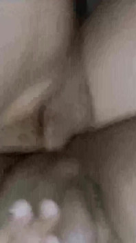 Mój najlepszy przyjaciel pieprzy moją wielką dupę. Mój przyjaciel paniki wielki panika i tak gorąco.