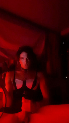 Badbitch6669: 淫荡的变性人手淫