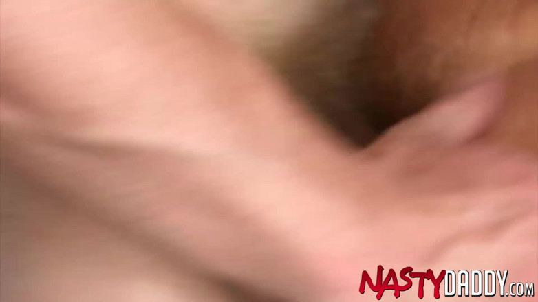 Nasty Daddy: Грязного папочки отчима Jack Dyer трахнул без презерватива гей Джейкоб Петерсон