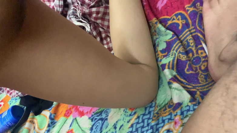 Riya mickey: Ateşli desi çiftin romantizmi - ateşli gece videosu