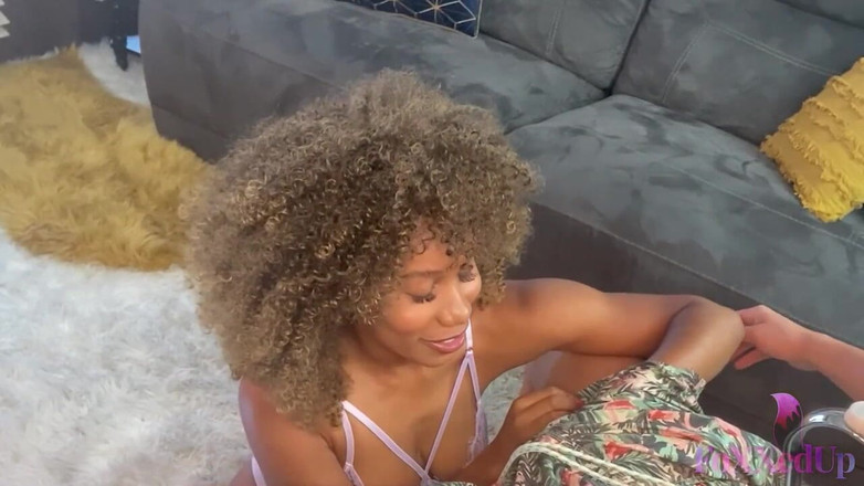 Jenna Foxx: Jenna Foxx kouří a šuká mezi kozy