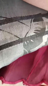 散步后，我的男朋友操了我，把他的精液射在我的嘴里，我吞下了